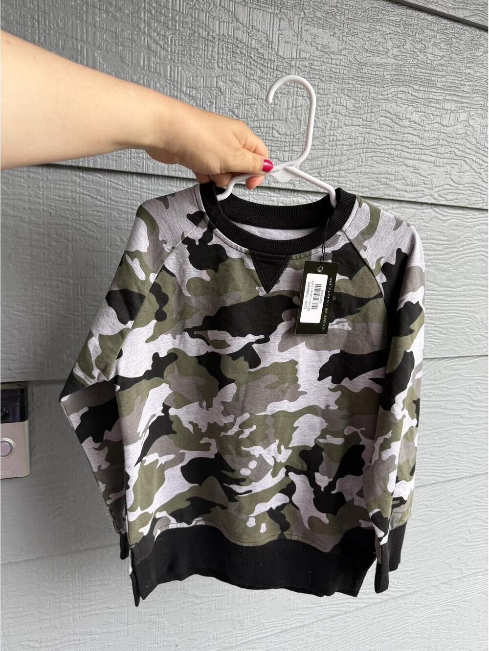 Little Bipsy Core Pullover Camo Sweatshirt Size 5T-6T